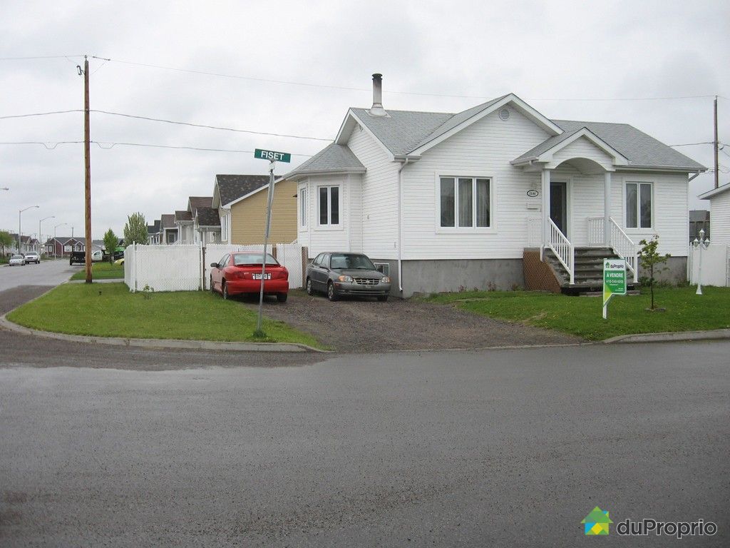 2596, rue Fiset, Jonquière (Arvida) à vendre DuProprio 2596, rue Fiset, Jonquière (Arvida) à vendre DuProprio