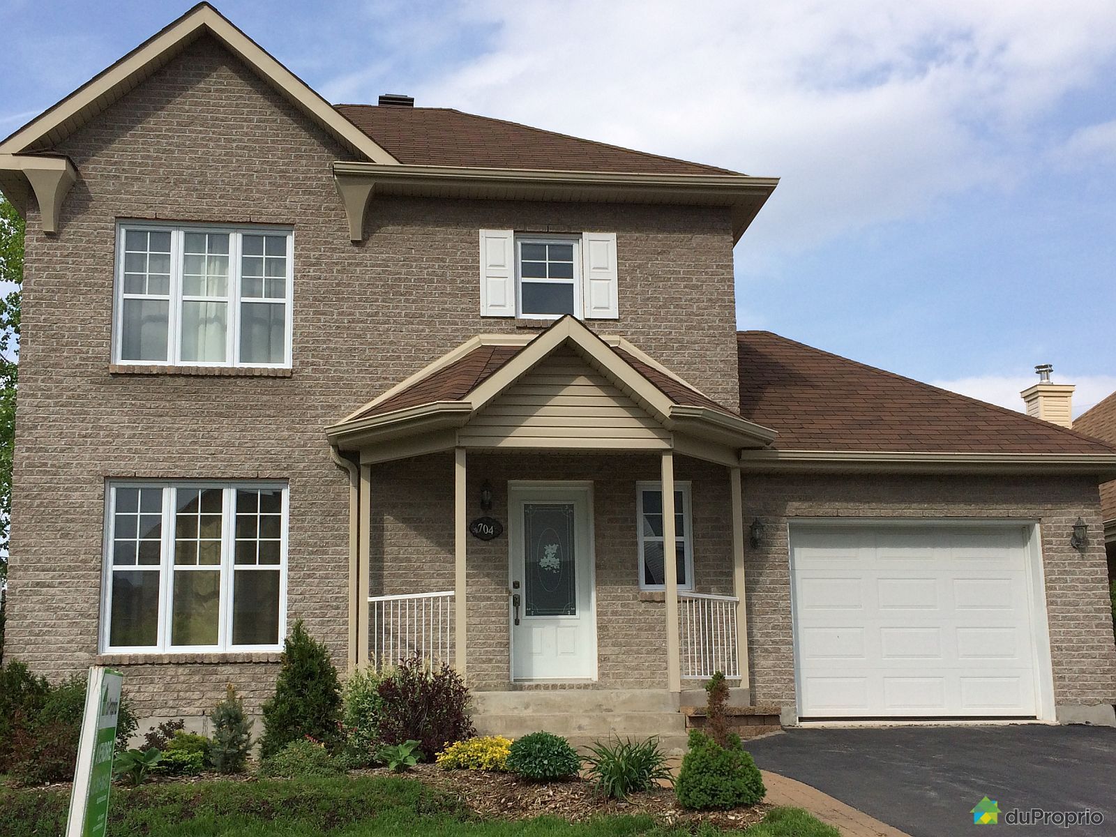 704, rue de Chinon, Repentigny (Le Gardeur) à vendre DuProprio 704, rue de Chinon, Repentigny (Le Gardeur) à vendre DuProprio