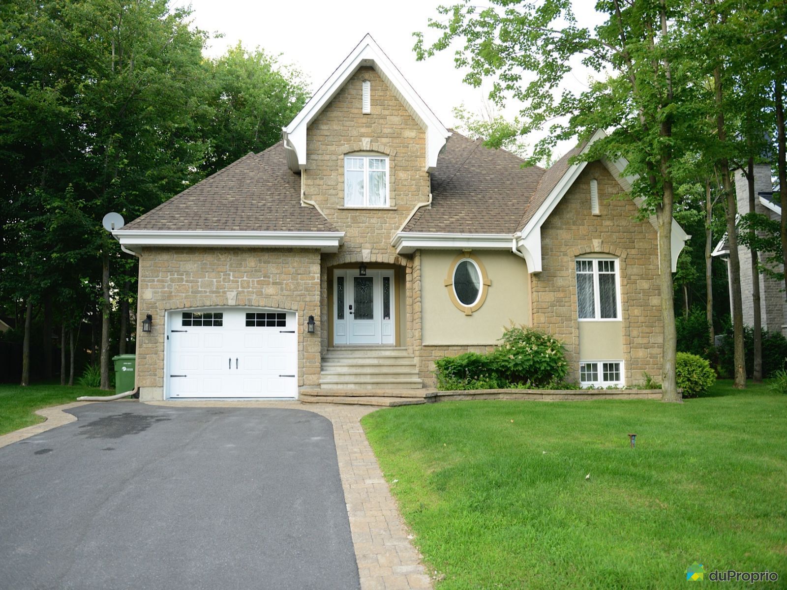 StHyacinthe (Douville) à vendre DuProprio