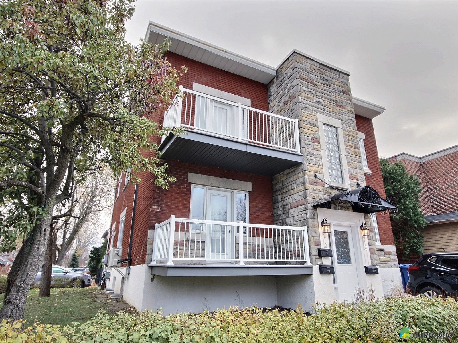 210212 rue SainteCatherine, Longueuil (VieuxLongueuil) for sale