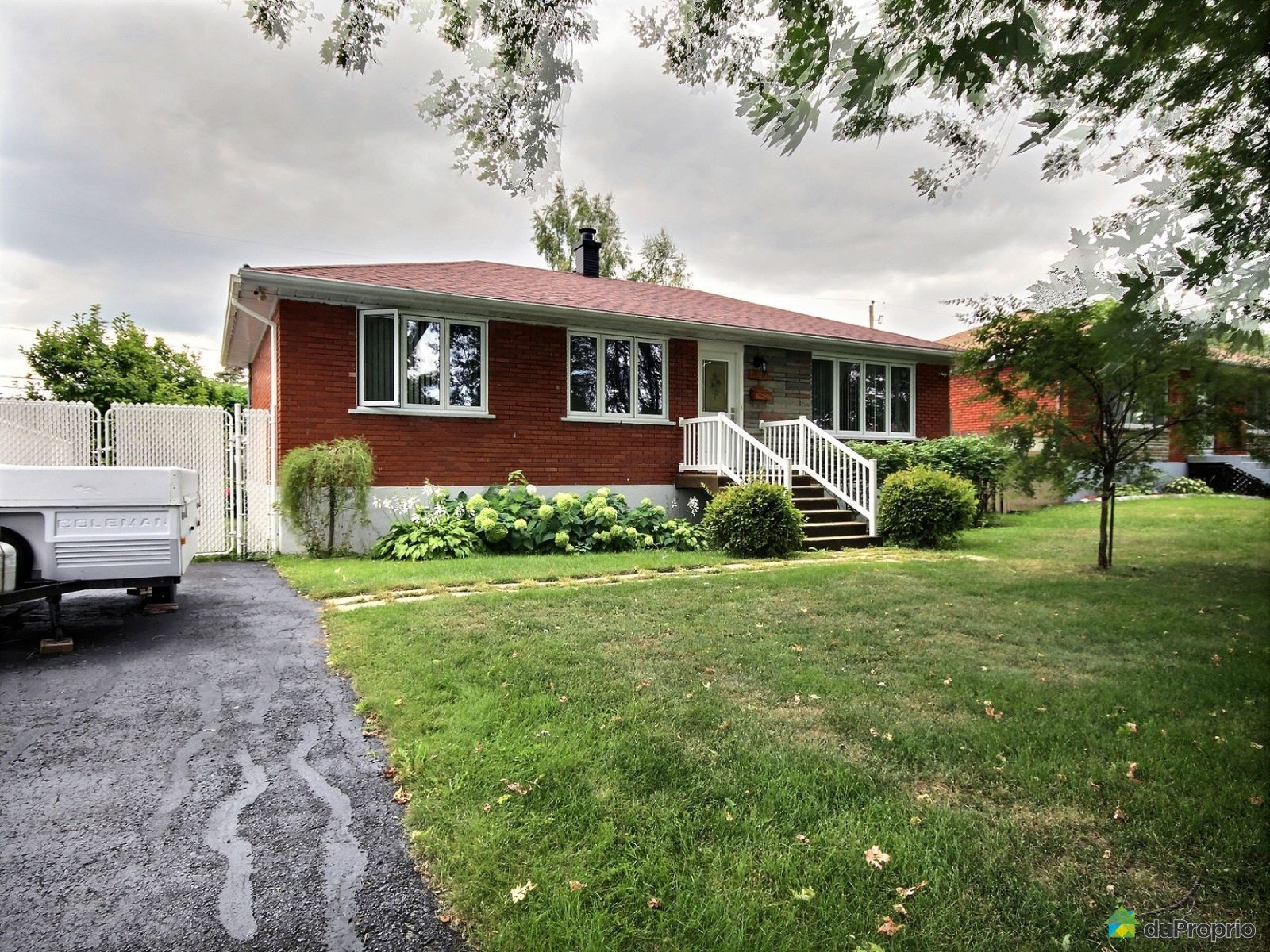 204 rue Bernard, Chateauguay for sale DuProprio