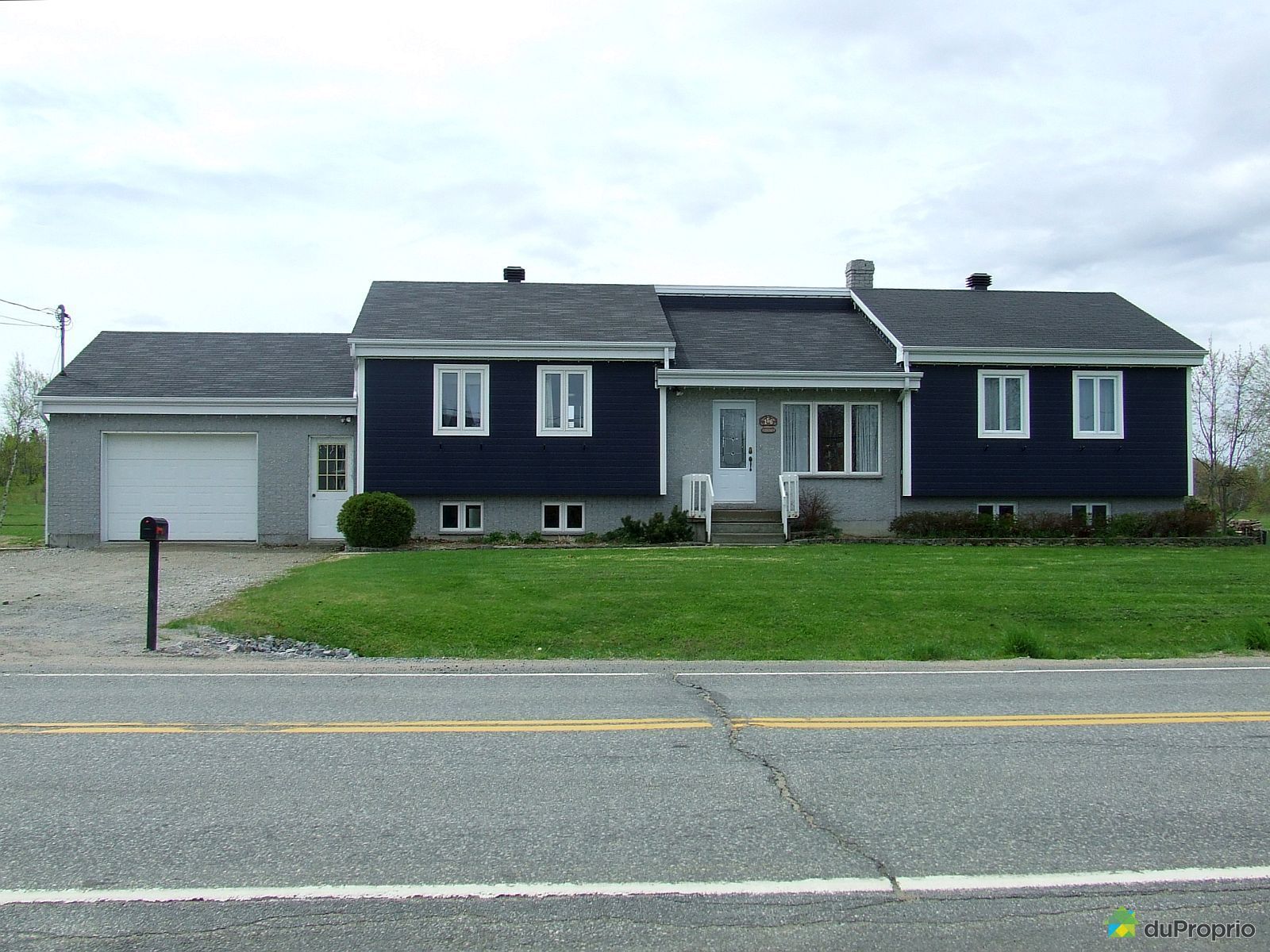 Property For Sale Saint Stanislas De Champlain at Gina Hill blog