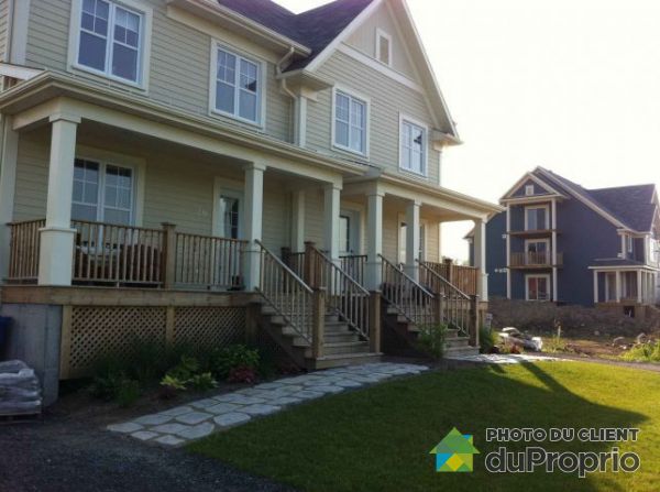 DOUBLON--- Rue Marcel Bergeron, Bromont for rent