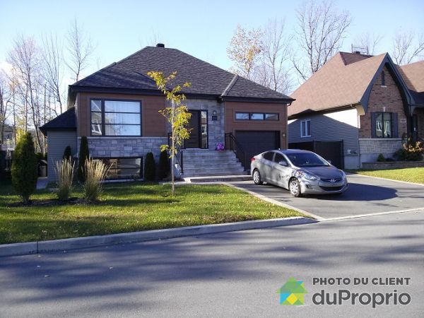 1292 Rue Denault, Chambly for rent