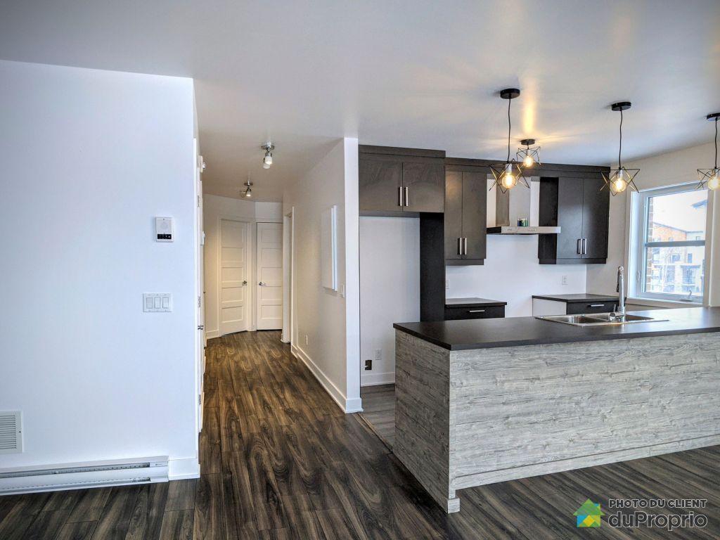 Appartements à louer, Longueuil (StHubert), 5 1/2 Appartements à louer, Longueuil (StHubert), 5 1/2