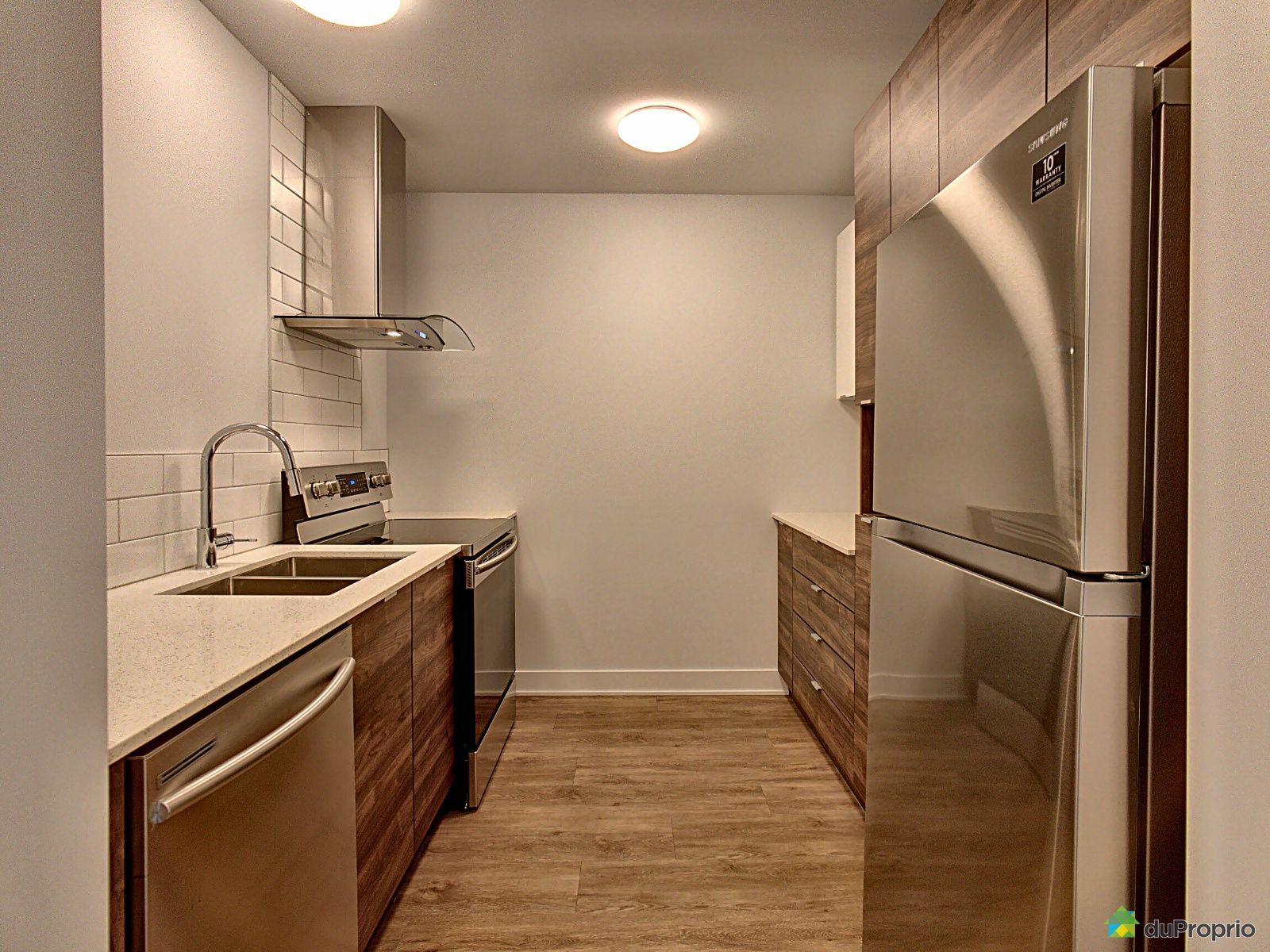 2505 boulevard MarcelLaurin Unité 4 ½ Vita Condos, SaintLaurent à