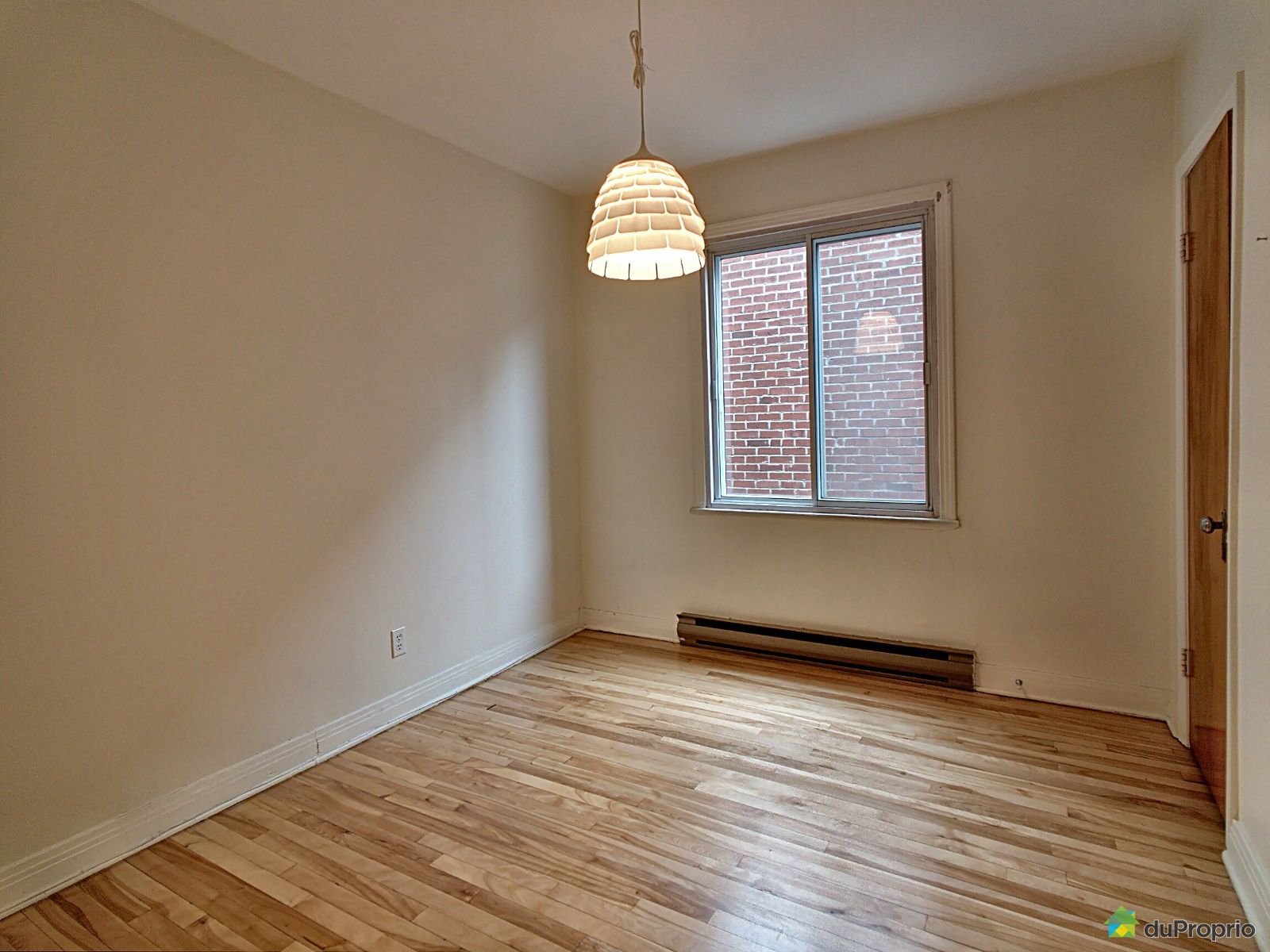 3-2425, rue Dézéry — photo 3
