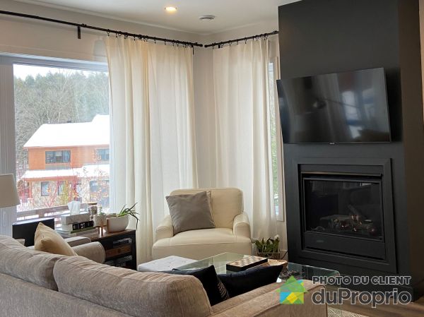 102-231 avenue de l&#39;Hôtel-de-Ville, Bromont for rent