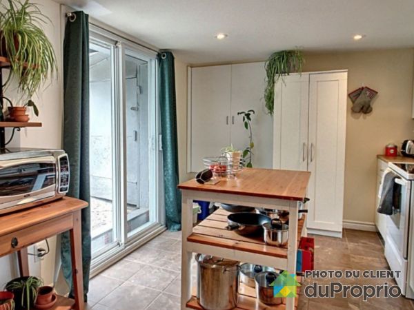 7638A rue de Normanville, Villeray / St-Michel / Parc-Extension for rent