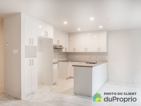 615, rue Châteauguay, Saint-Sauveur for rent