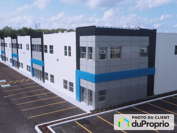 Aerial View - 5000 rue Louis-B-Mayer, Laval-des-Rapides for rent