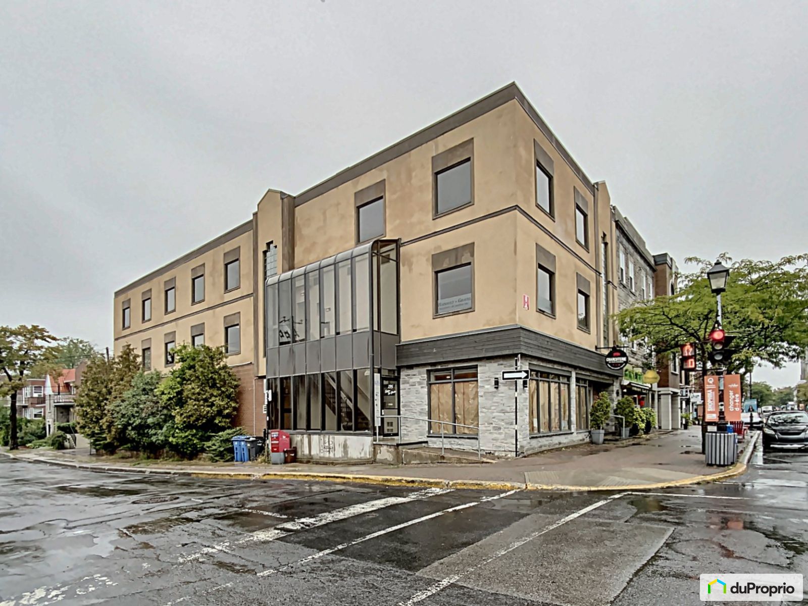 195, rue SaintCharles ouest, Longueuil (VieuxLongueuil) à louer