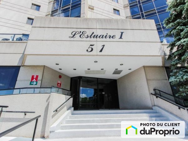 51 Place Charles-Lemoyne, Longueuil (Vieux-Longueuil) for rent