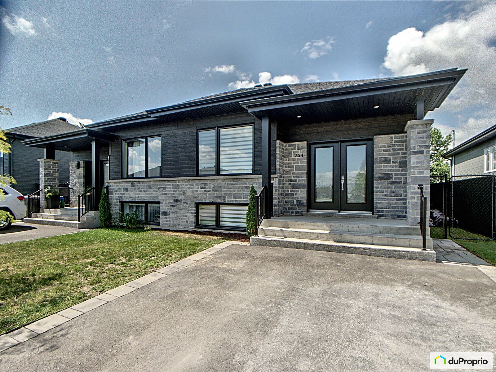 264, Deneault, StPhilippe à louer