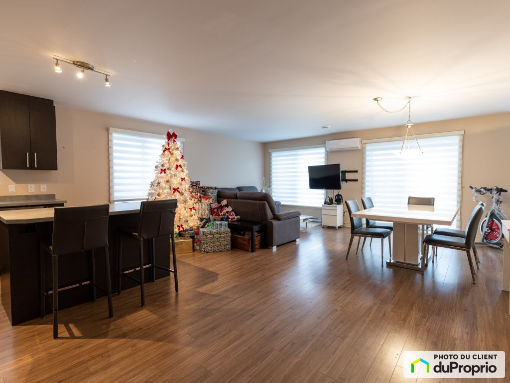 Apartments for rent, Longueuil (StHubert), 5 1/2