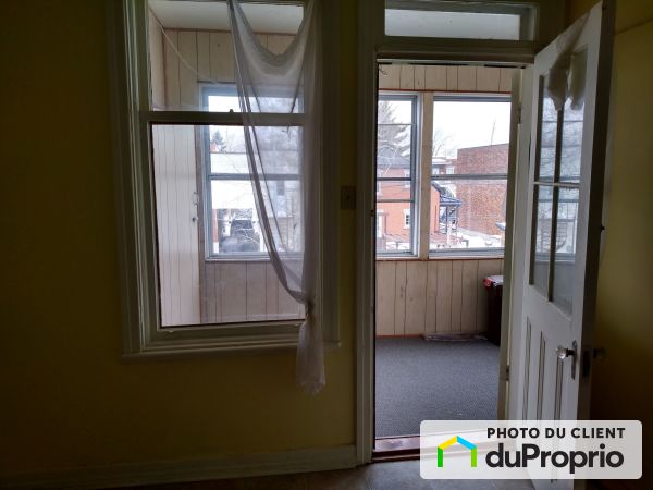 207 4e Avenue, LaSalle for rent