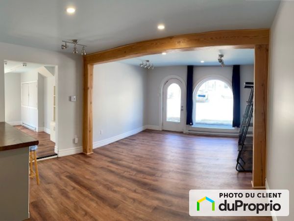 453, chemin Pierre-Peladeau, Ste-Adèle à louer