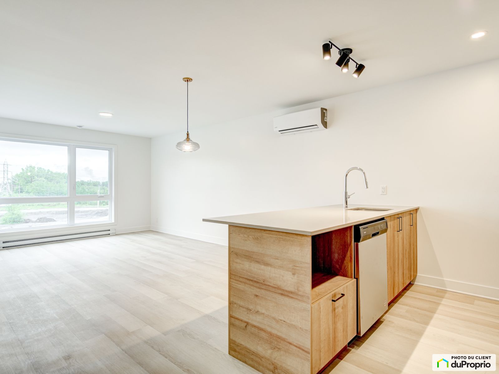 rue RenéVachon, SalaberryDeValleyfield à louer