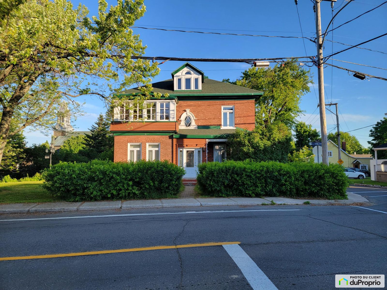 83995 rue Lévis for rent