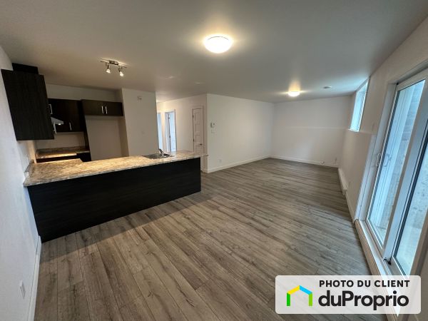 2-1901 boulevard Pie-XI Nord, Val-Bélair for rent