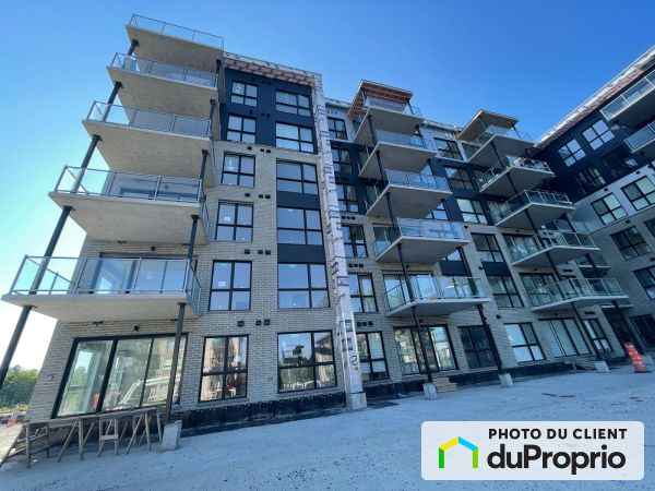 511-4200, rue Oliver-Fournier, Longueuil (St-Hubert) à louer