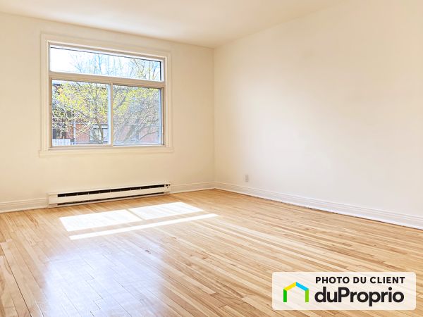 Apartment Living Room - 165 rue Le Moyne Est, Longueuil (LeMoyne) for rent