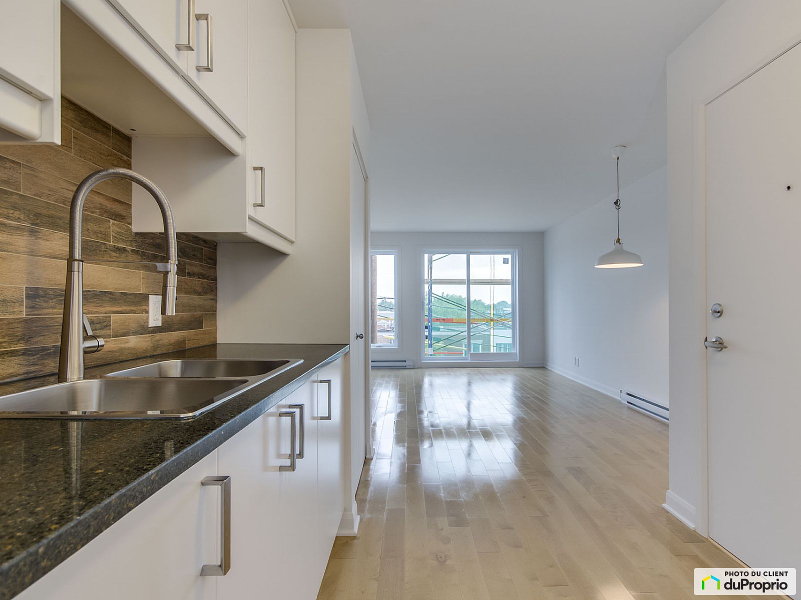 102552, rue JeanTalon Est Par Groupe ECG, Villeray / StMichel / ParcExtension à louer