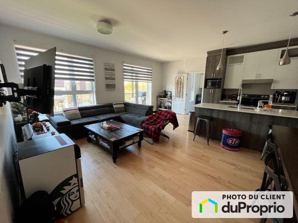 4-156, Boulevard St-Elzear ouest, Vimont à louer