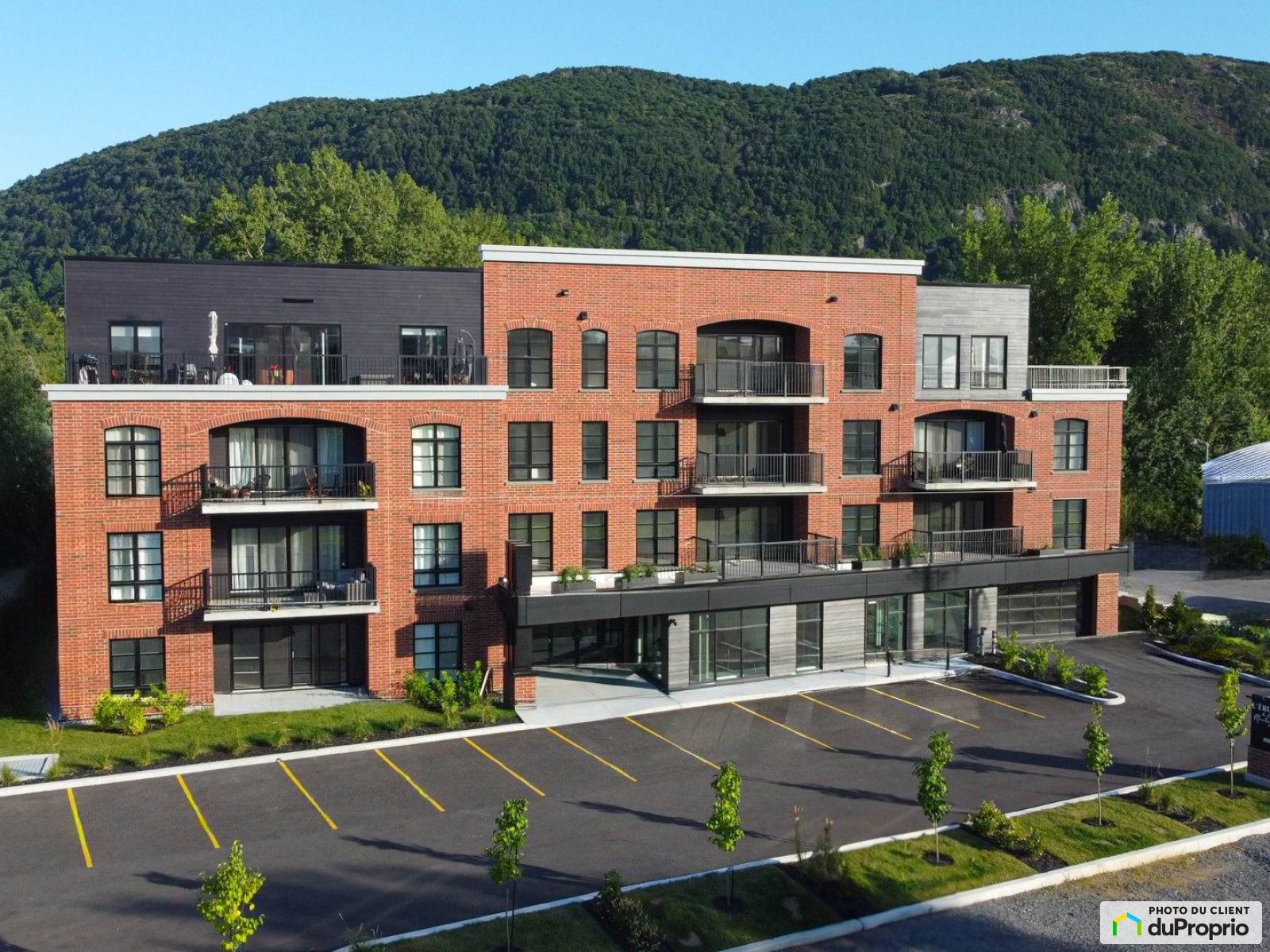 886, Boulevard SirWilfridLaurier, MontStHilaire à louer