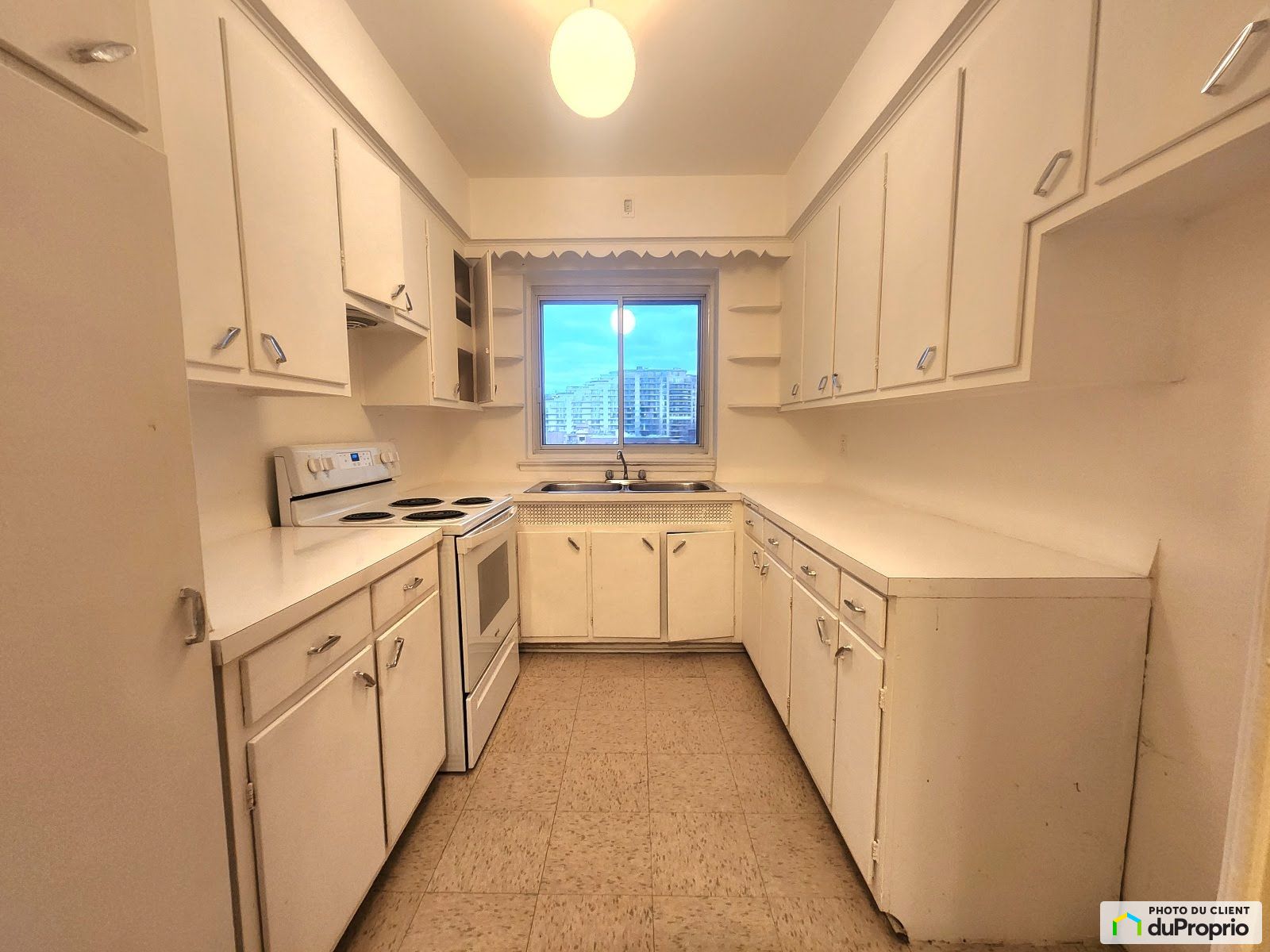 911-6280 place Northcrest — photo 3