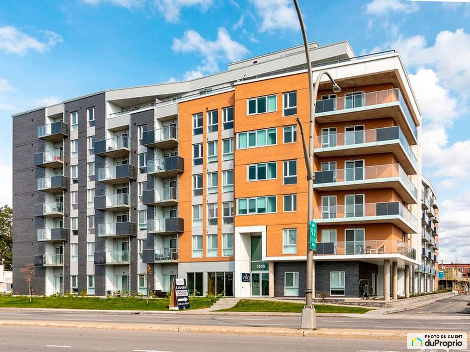 2505 boulevard Marcel-Laurin - Unité 3 ½ - Vita Condos 1 — photo 2