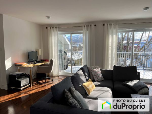 201-101 Rue Bourgmestre, Bromont for rent