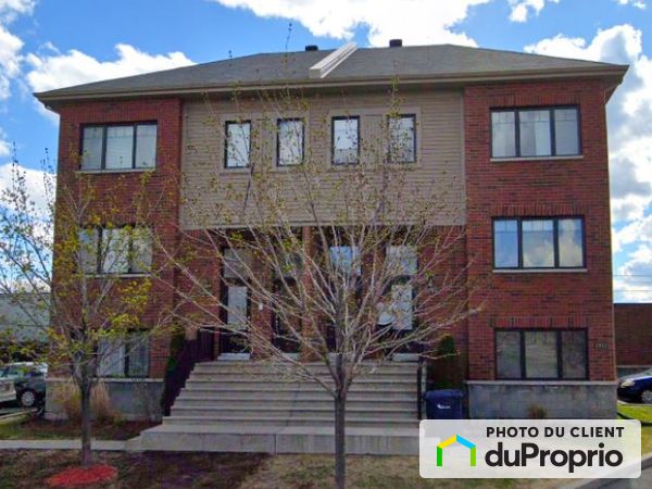 2904 Rue Frégault, Chomedey for rent