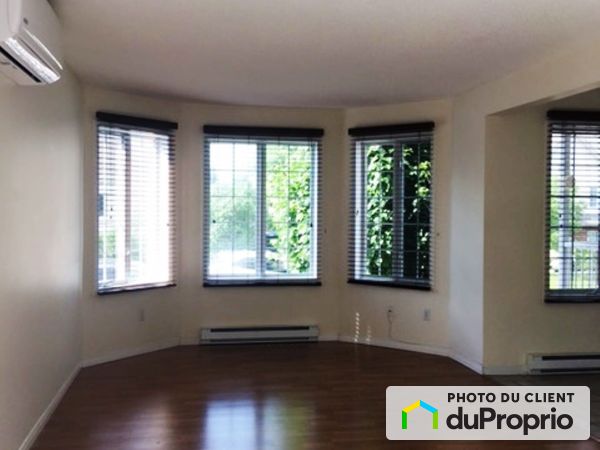 2-5 rue de la Rosée, Gatineau (Hull) for rent