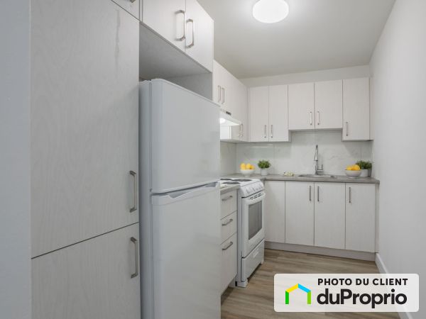 Cuisine du logement - 2705 rue Modugno, Saint-Laurent à louer