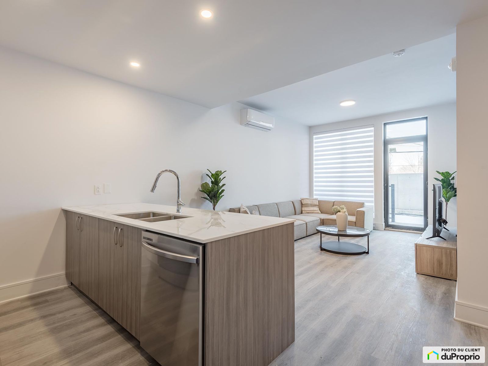 2805, chemin Bates — photo 1