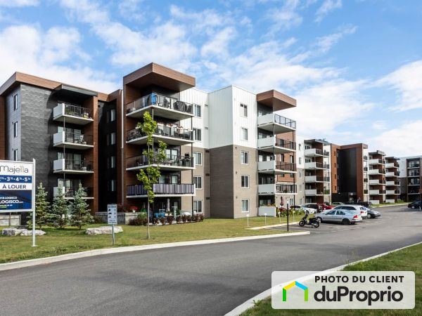 Apartment - 411-1420 Boulevard Pie XI Nord, Val-Bélair for rent