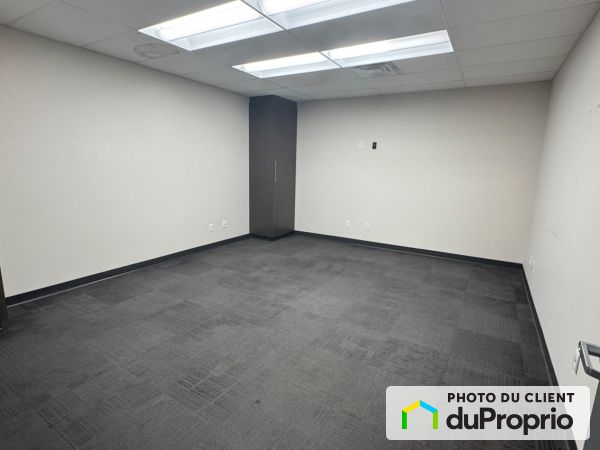 203-7703 boulevard Newman, LaSalle for rent