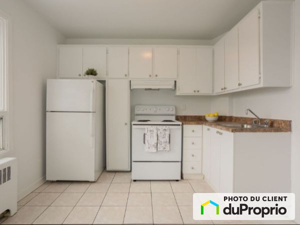 4290-4320 boulevard Métropolitain, Saint-Léonard à louer