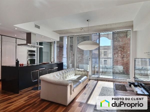 221 Place Saint-Jacques, Ville-Marie (Centre-Ville et Vieux-Montréal) à louer