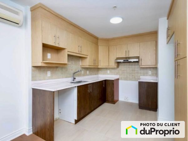313-8960 boulevard Saint-Michel, Villeray / St-Michel / Parc-Extension for rent