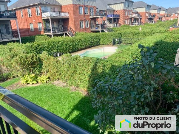 Cour arrière - 412-8035 boulevard du Saint-Laurent, Brossard à louer