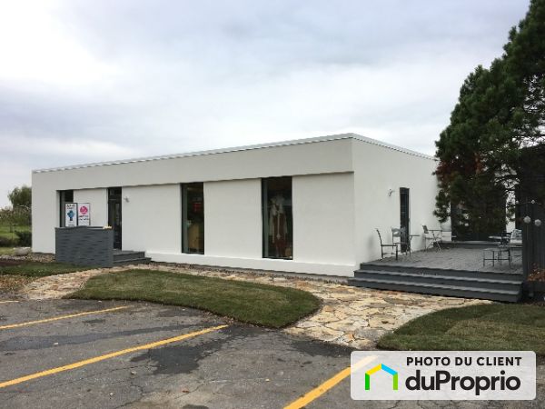 100E-754, chemin de la Montagne, Mont-St-Hilaire à louer
