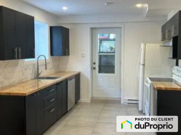 Cuisine du logement - 2726, rue Saint-Georges, Longueuil (Vieux-Longueuil) à louer