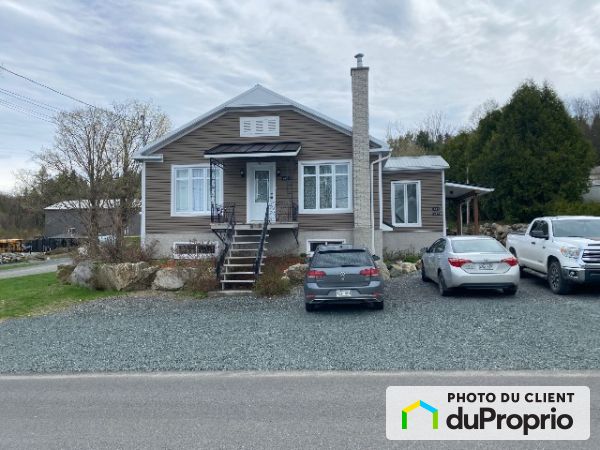 681 Principale, St-Malachie for rent