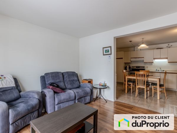 4 1/2-366, rue du Vallon, St-Romuald à louer