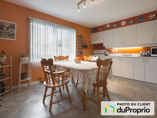 2-132 Impasse de l&#39;Archer, Loretteville for rent