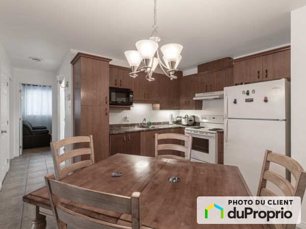 303-465-485 Yves Carbonneau, St-Romuald for rent
