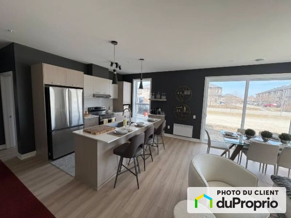 3230, Boulevard Chomedey, Chomedey (Île Paton) à louer