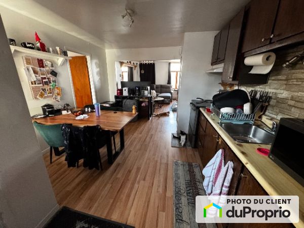 02-225 rue Prince-Édouard, Saint-Roch for rent